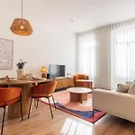 아파트 Elegant 2br W Patio By Lovelystay
